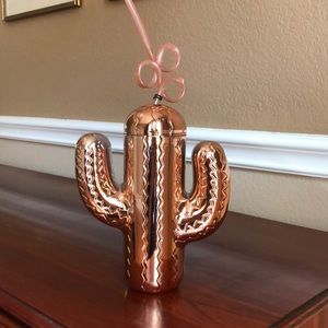NWT Disco Rose Gold Metallic Cactus Party Sipper cup with crazy straw